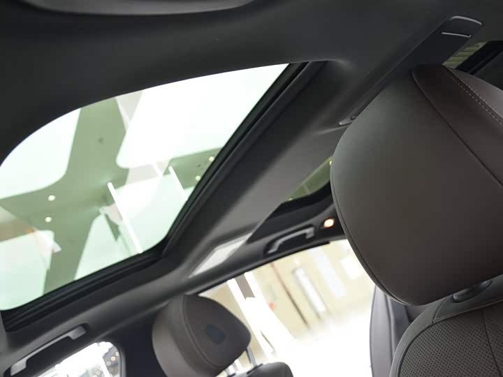 BMW 5-Series 2023 530 Li Leading M — фото 12