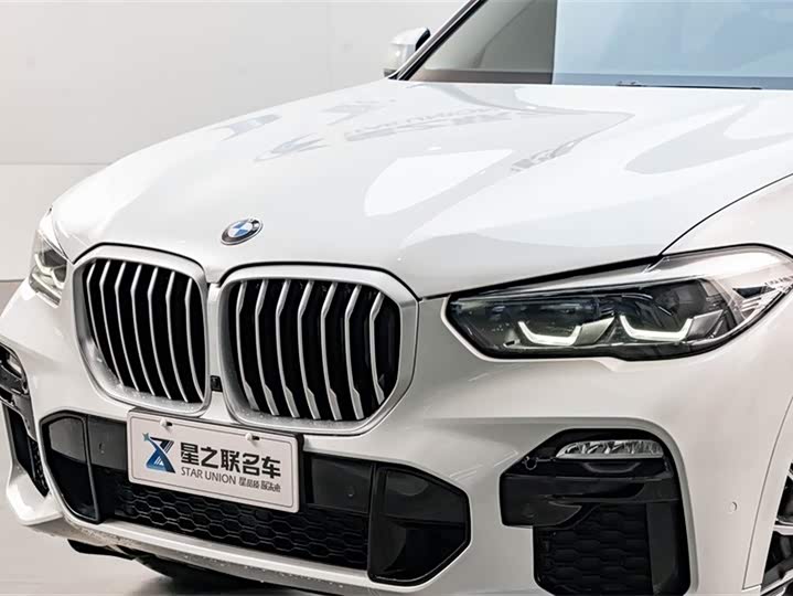 BMW X5 2019 x Drive 30i M — фото 4