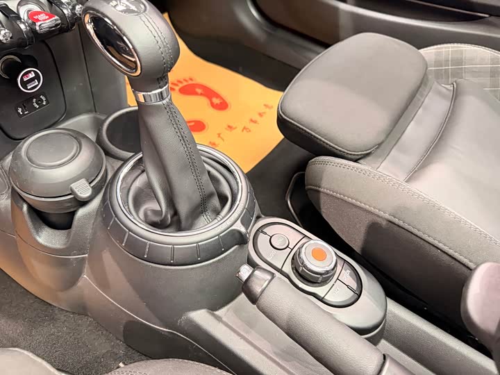MINI Hatch — фото 18