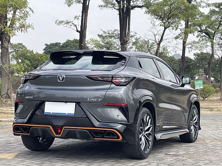 Changan UNI-T 2022 1.5 T Premium — фото 9