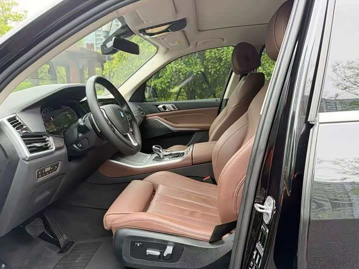 BMW X5 xDrive30i X — фото 6