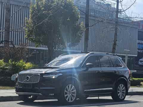 Volvo XC90 2018 T 6 7 — фото 20