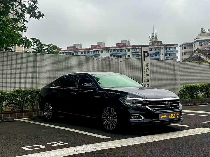 Volkswagen Passat — фото 3