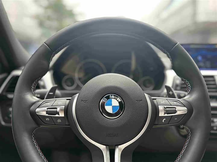 BMW 3-Series 2017 320i MSport — фото 14