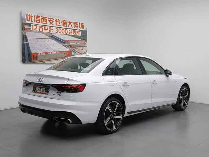 Audi A4L 40 TFSI люкс-динамик — фото 2