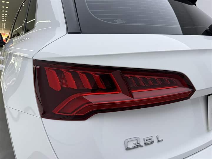 Audi Q5L 2020 40 TFSI — фото 10