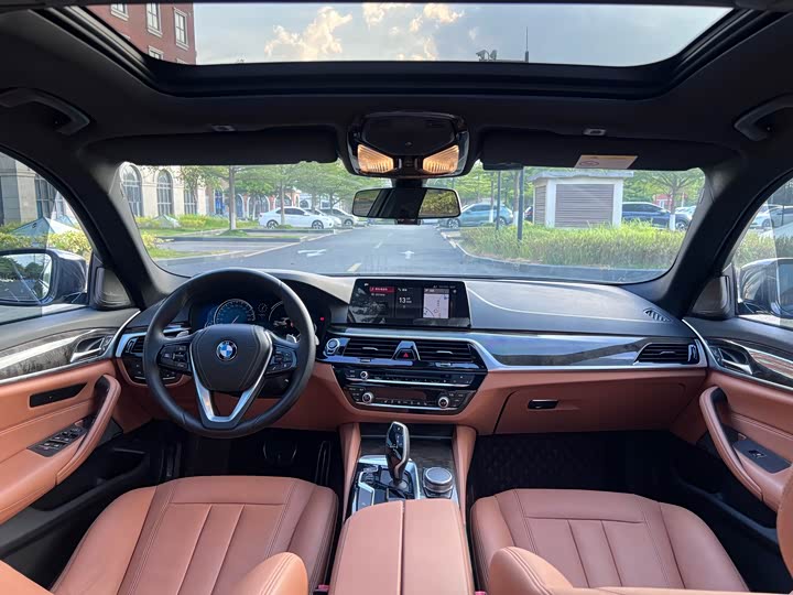 BMW 5-Series 2018 530 Li Leading M — фото 14