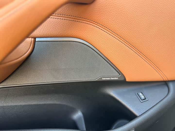 BMW 5-Series 2018 530 Li Leading M — фото 32