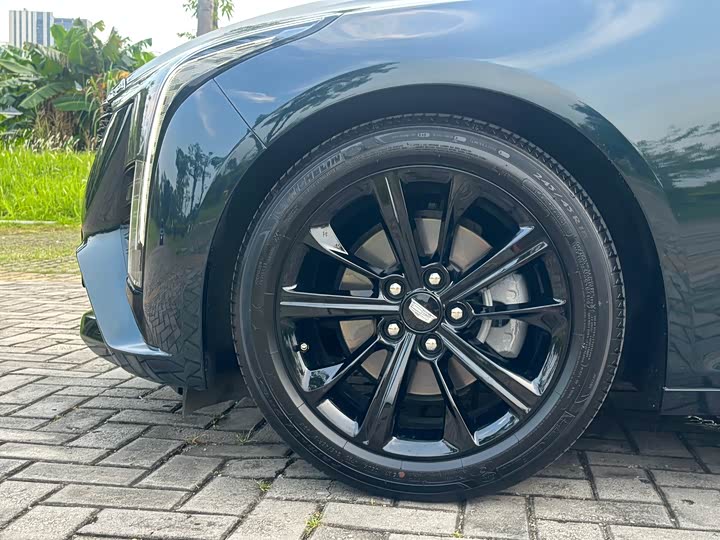 Cadillac CT 5 2024 28 T Luxury Pro — фото 16
