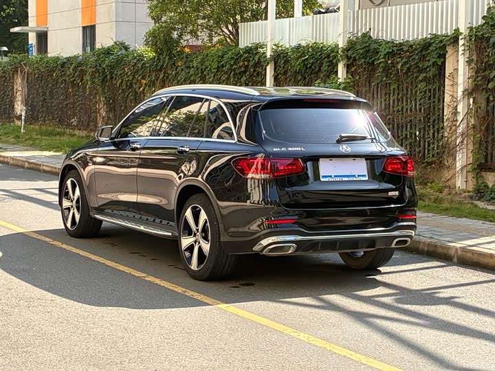 Mercedes-Benz GLC 2022 GLC 300 L 4 MATIC — фото 6