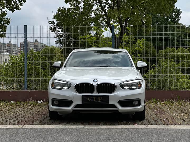 BMW 1-Series 2016 120i — фото 2