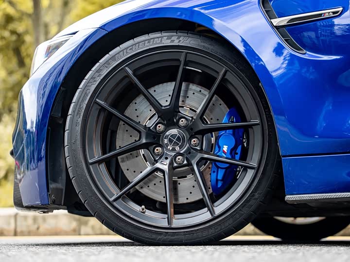 BMW M4 — фото 16