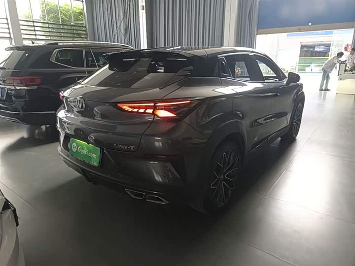 Changan UNI-T 2022 1.5 T Premium — фото 7