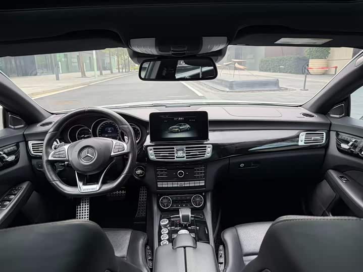 Mercedes-Benz CLS 2015 AMG CLS 63 4 MATIC — фото 7