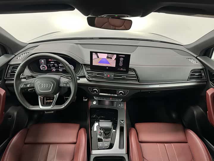 Audi Q5L 2025 40 TFSI — фото 9