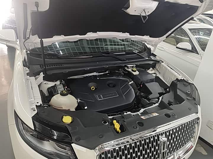 Lincoln MKC 2019 2.0 T 2 WD VI — фото 20