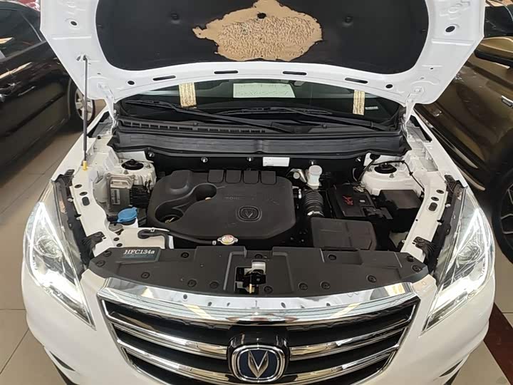 Changan CS35 2017 1.6 L MTLuxury — фото 20