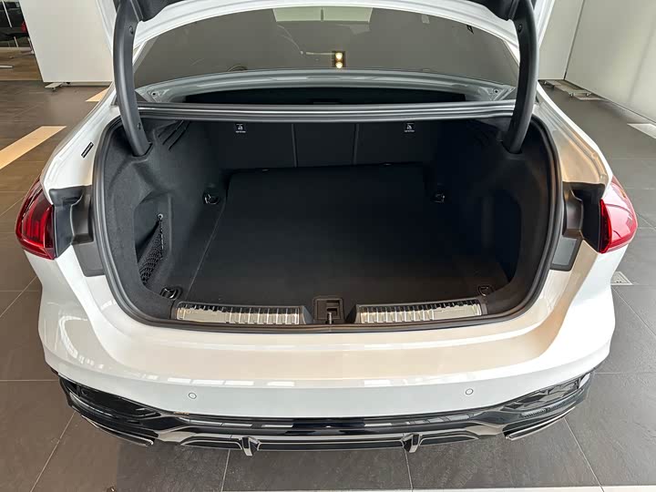 Audi A5L 2026 2.0 T Plus — фото 11