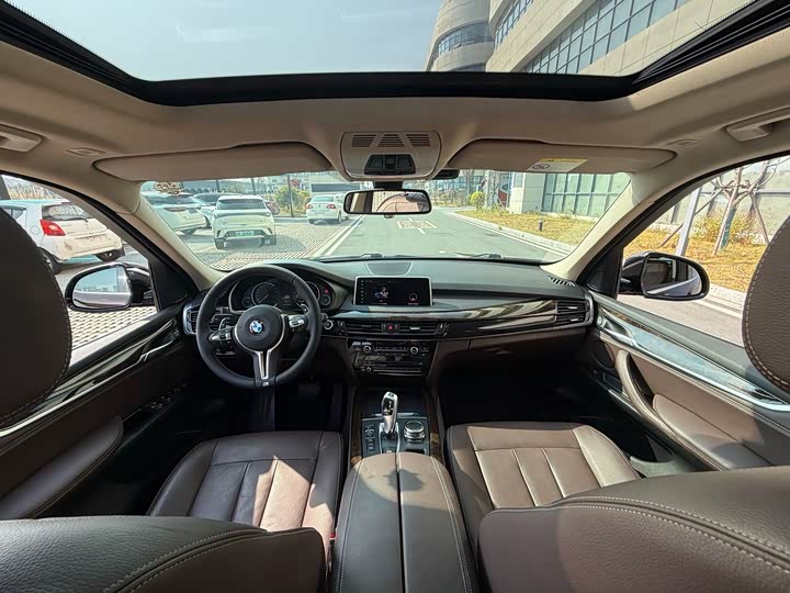 BMW X5 2017 x Drive 28i — фото 4
