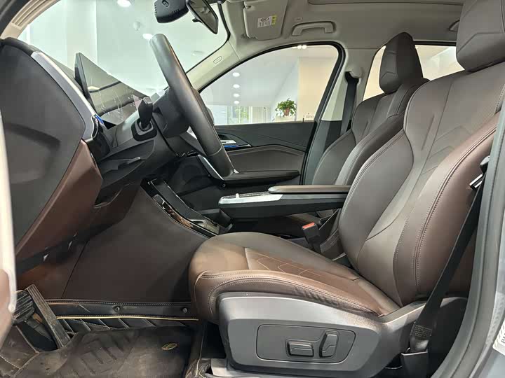 BMW X1 2023 s Drive 25 Li X — фото 13
