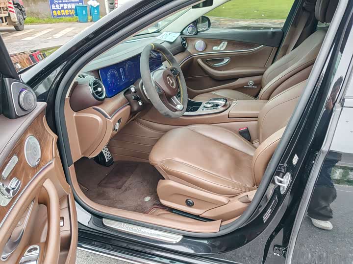 Mercedes-Benz E-Class 2018 E 200 L — фото 7