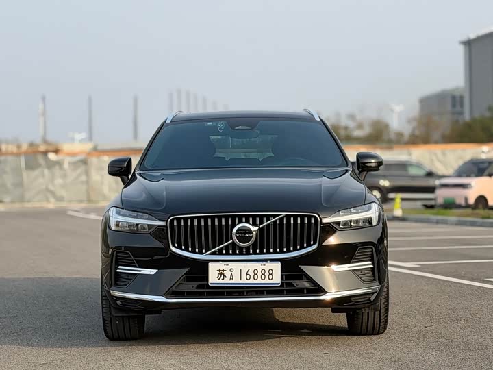 Volvo XC60 2024 B 5 4 WD — фото 2