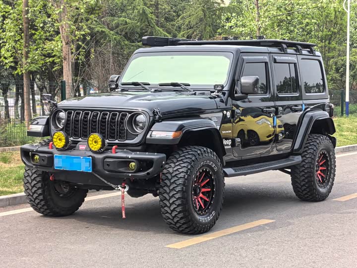 Jeep Wrangler — фото 1