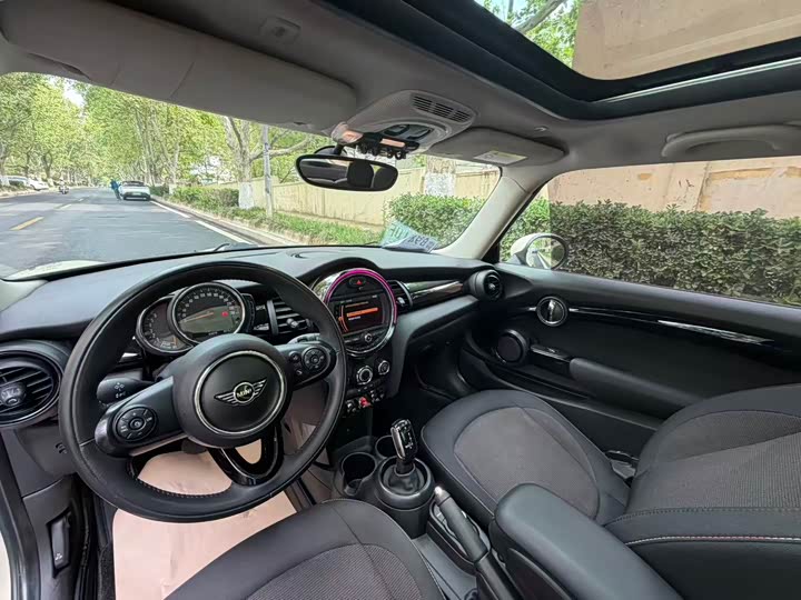 MINI Hatch — фото 12