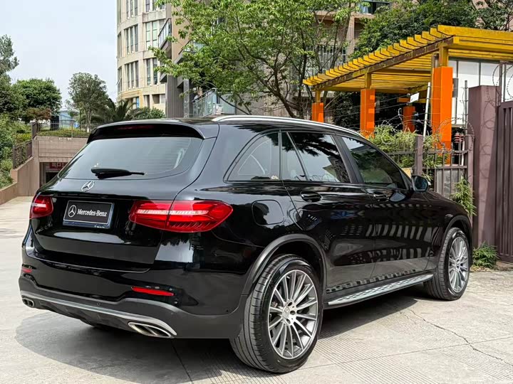 Mercedes-Benz GLC 2017 AMG GLC 43 4 MATIC — фото 25