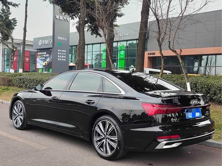 Audi A6L — фото 16