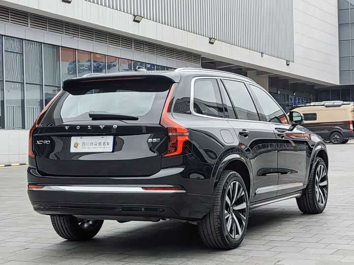 Volvo XC 90 2026 B 5 4 WD 5 — фото 5