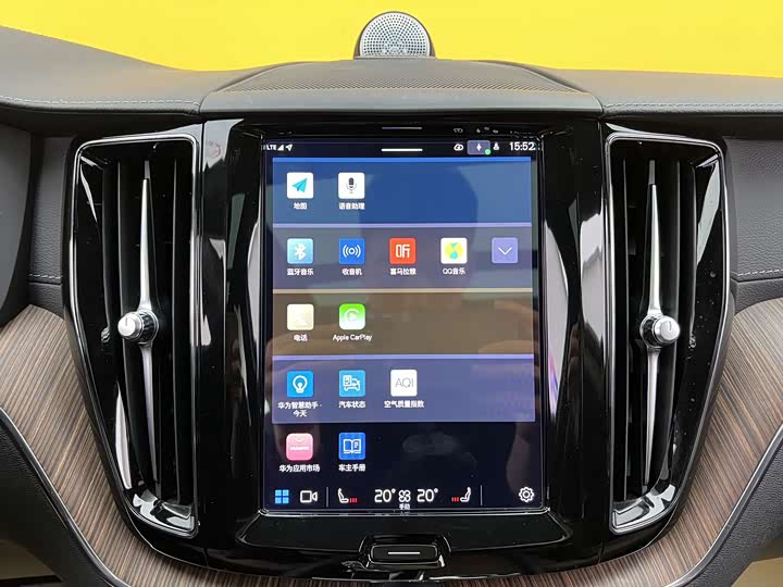 Volvo XC60 2022 B 5 4 WD — фото 20