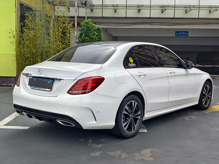 Mercedes-Benz C-Class 2018 C 200 — фото 4