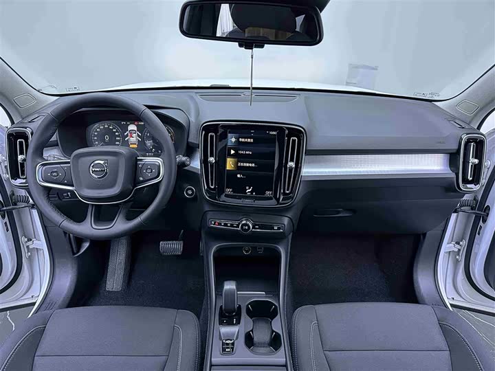 Volvo XC40 2022 T 4 WD — фото 12