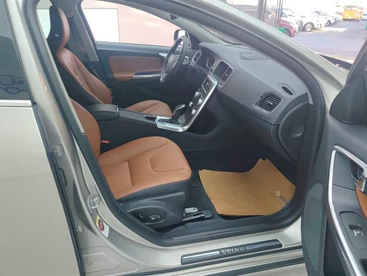 Volvo S60 2016 S 60 L T 4 — фото 8