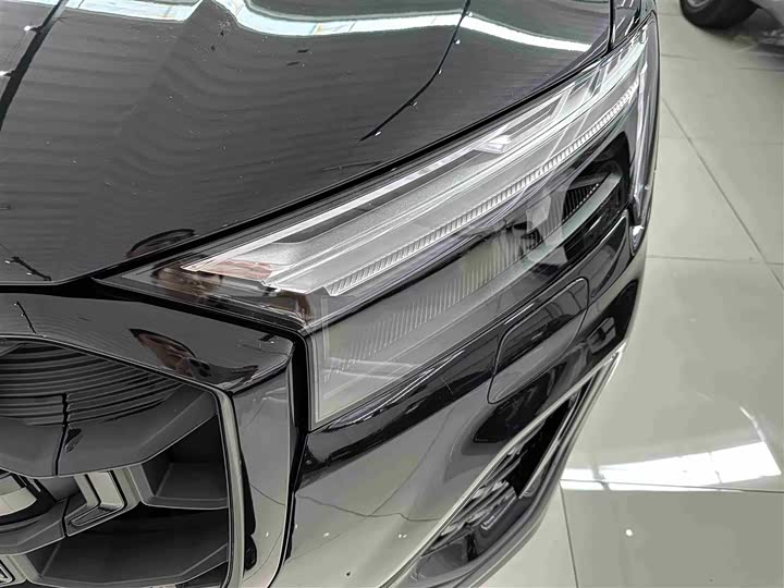 Audi Q7 2024 45 TFSI quattro S line — фото 12