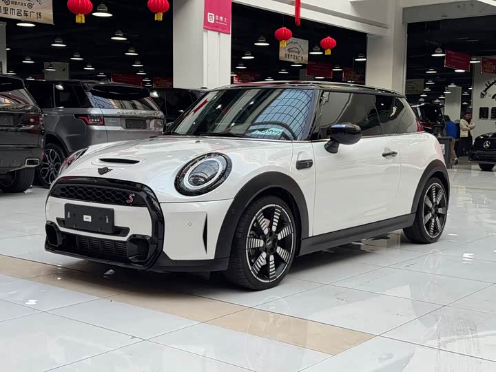 MINI Hatch — фото 1