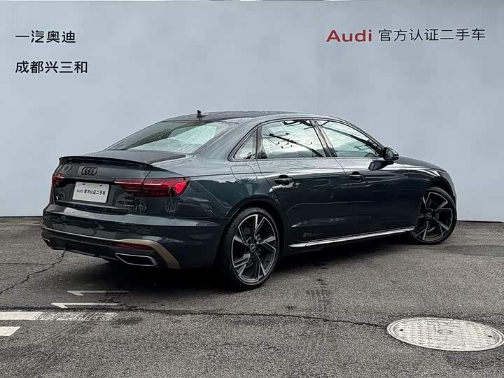 Audi A4L 2024 40 TFSI quattro RS — фото 4