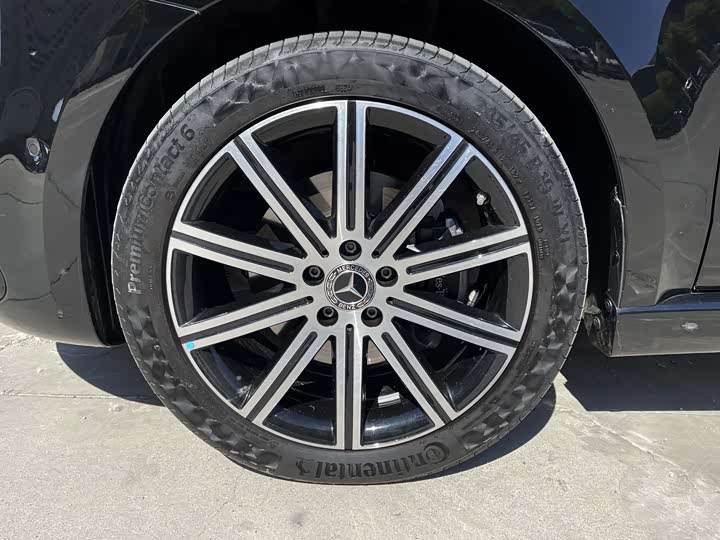 Mercedes-Benz V-Class 2024 V 300 L — фото 11