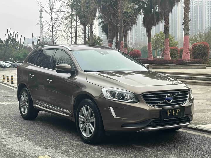Volvo XC60 2016 T 5 — фото 3