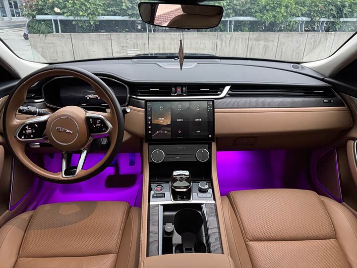 Jaguar XFL 2024 2.0 T P 250 2 WD — фото 5