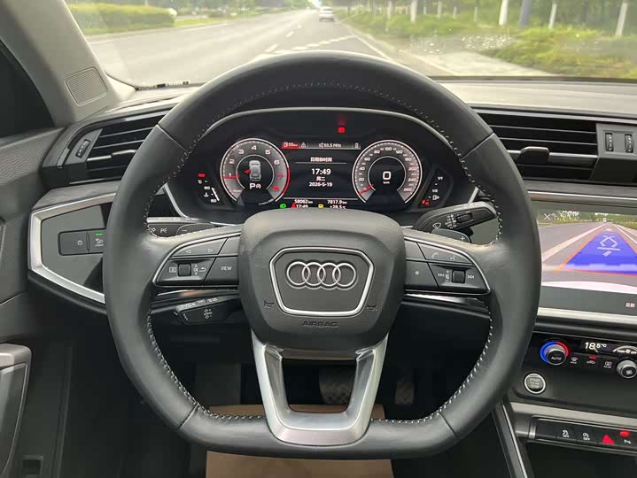 Audi Q3 2022 35 TFSI — фото 13