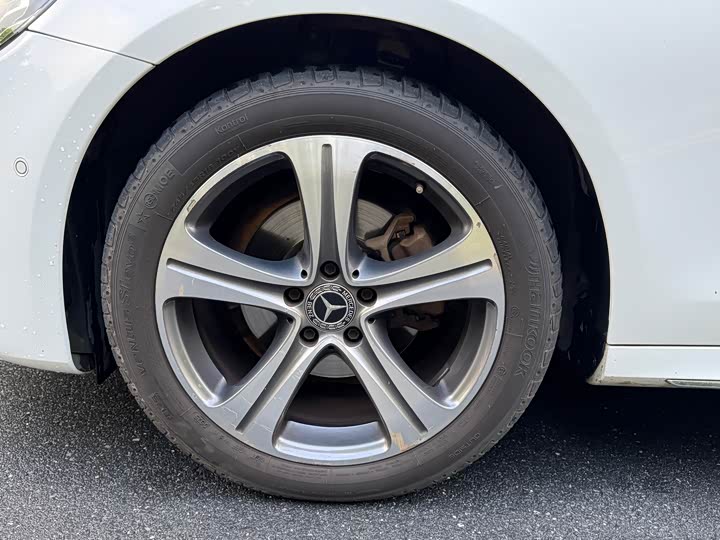 Mercedes-Benz E-Class 2016 E 200 L Sport — фото 16