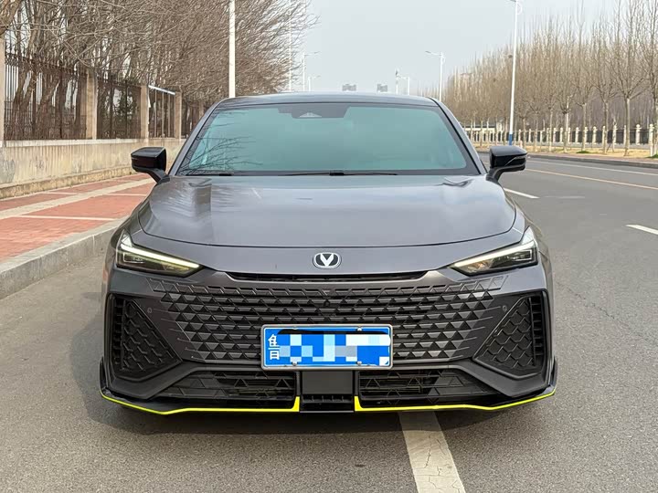 Changan UNI-V 2023 2.0 T