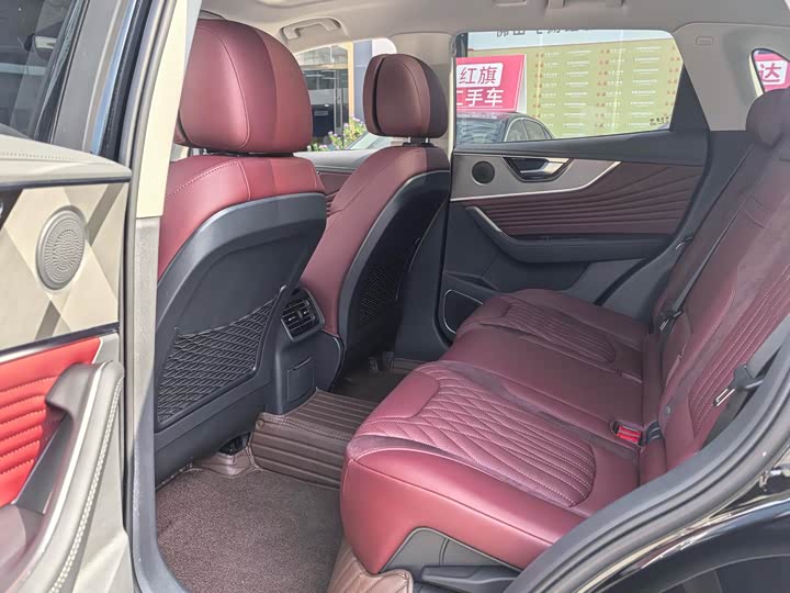 Hongqi HS5 2023 2.0 T Pro — фото 9