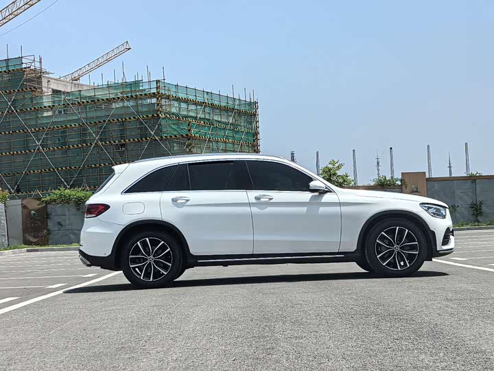 Mercedes-Benz GLC 2020 GLC 300 L 4 MATIC — фото 4