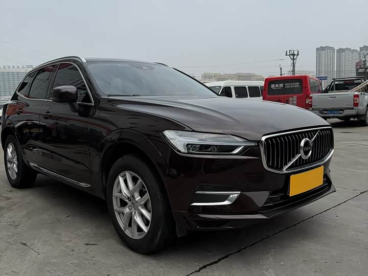 Volvo XC60 2020 T 5 4 WD — фото 3