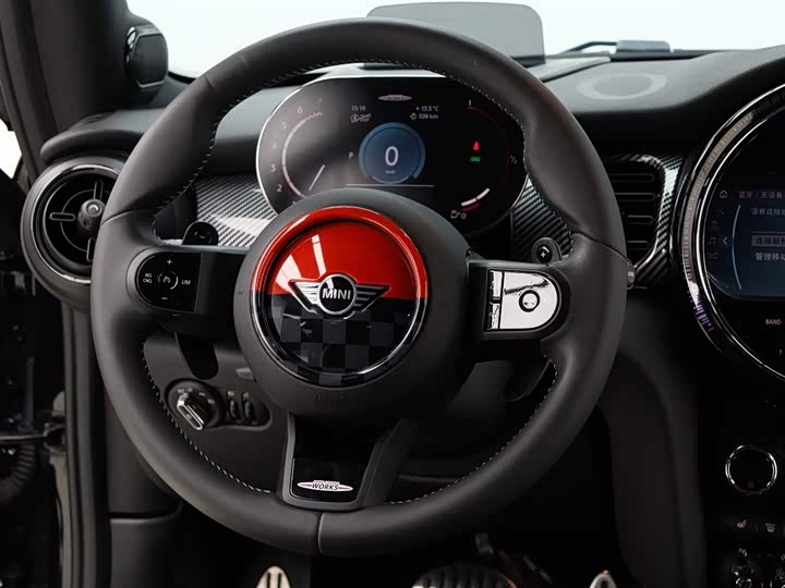 MINI Hatch — фото 12