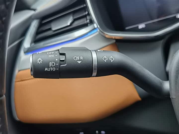 Jaguar F-PACE 2024 P 250 R-Dynamic SE — фото 21