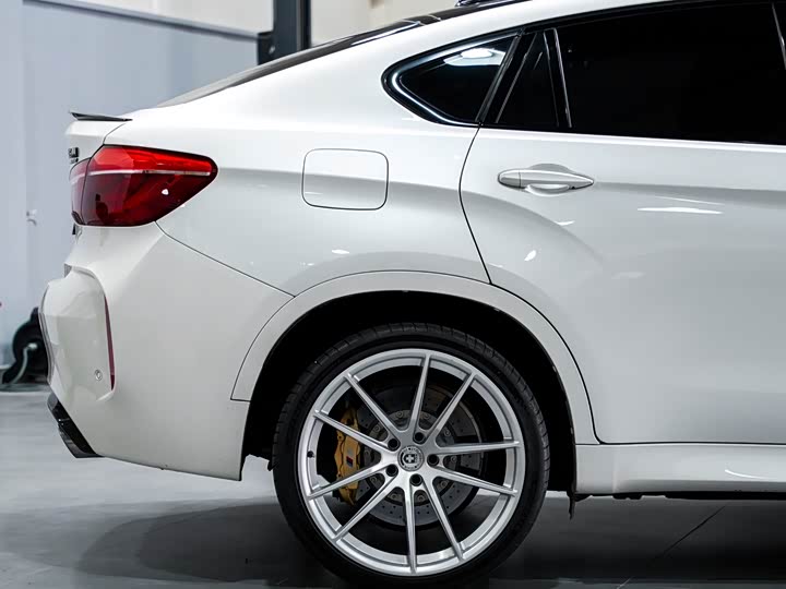 BMW X6 M 2015 X 6 M — фото 10
